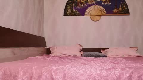 Snapshot of xxxkinkycpl chatting on October 18, 2025, 4:15 am isa and gonzo online show from October 18, 2025, 4:15 am