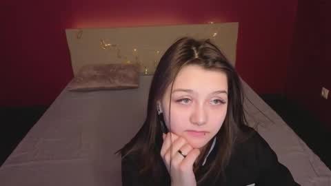 foxy online show from March 2, 2026, 9:27 am