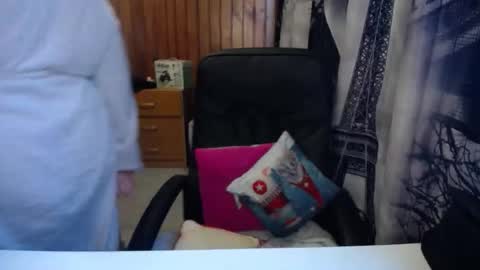 Lana online show from March 8, 2026, 5:55 am