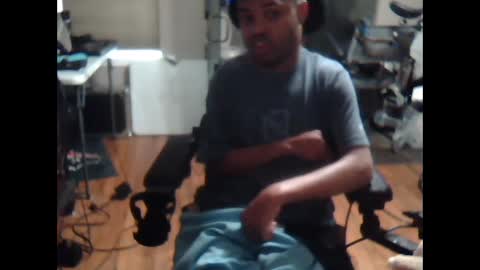 Snapshot of xxxonwheelz chatting on October 2, 2025, 9:22 pm xxxonwheelz online show from October 2, 2025, 9:22 pm