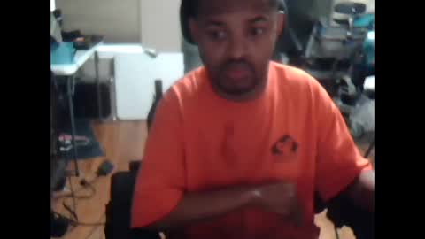 Snapshot of xxxonwheelz chatting on October 6, 2025, 11:02 pm xxxonwheelz online show from October 6, 2025, 11:02 pm