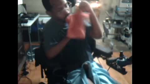 xxxonwheelz online show from November 6, 2025, 1:28 am