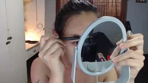 Melissa online show from May 19, 2026, 2:29 am