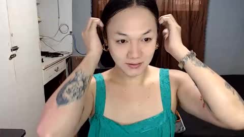 Melissa online show from May 22, 2026, 2:40 am
