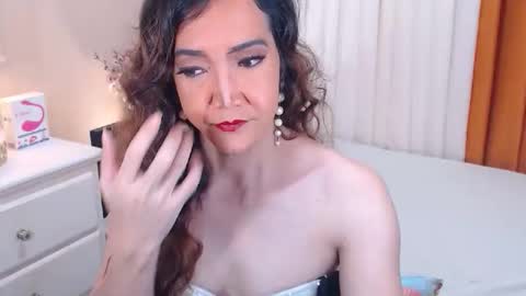 Snapshot of xxxxarabellaxxxx chatting on December 14, 2025, 12:16 am ARA online show from December 14, 2025, 12:16 am