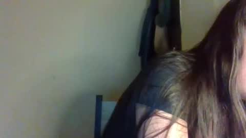 Snapshot of xxyummiee_69xx chatting on November 26, 2025, 6:31 pm jane online show from November 26, 2025, 6:31 pm