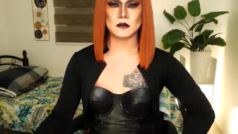 QueenMarina online show from April 26, 2026, 4:32 am