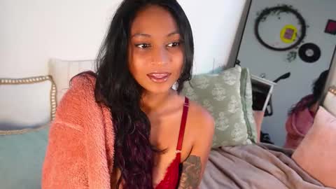 Snapshot of xzaramx chatting on October 29, 2025, 8:21 pm Zara online show from October 29, 2025, 8:21 pm