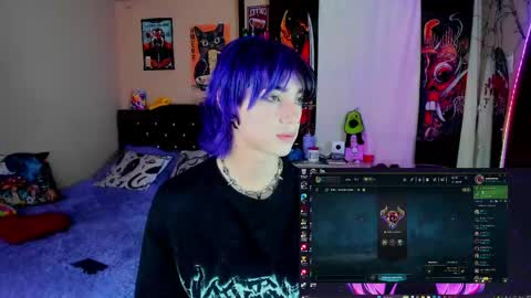 xzerox_ online show from April 24, 2026, 8:44 pm