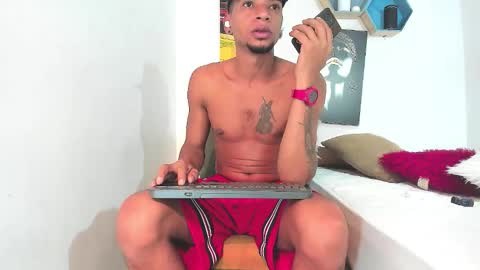 Sr. Y0ung Master online show from October 28, 2025, 4:16 am