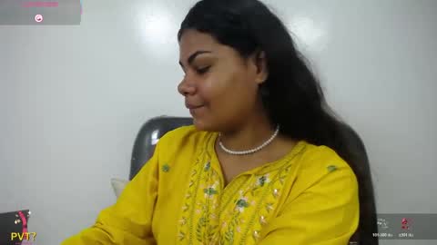 yazhini online show from April 28, 2026, 11:48 am
