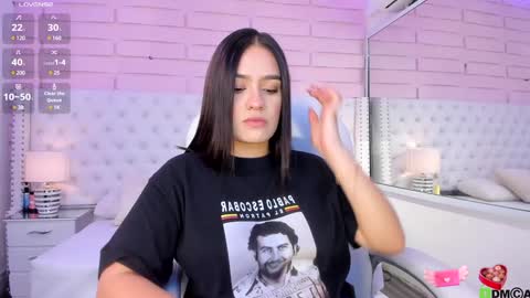 Yakeline online show from January 22, 2025, 8:38 pm