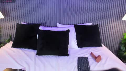 Yalezka online show from March 11, 2026, 5:35 am