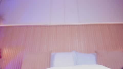Snapshot of yalezka_ chatting on June 25, 2026, 5:12 am Yalezka online show from June 25, 2026, 5:12 am