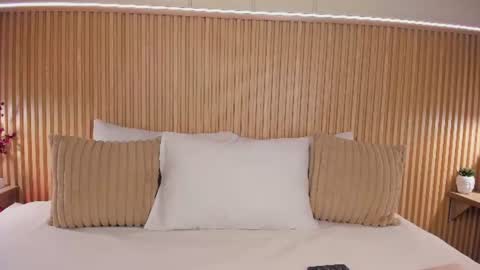 Snapshot of yalezka_ chatting on July 28, 2026, 4:08 am Yalezka online show from July 28, 2026, 4:08 am