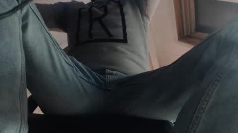 yallayalla1806 online show from November 9, 2025, 9:35 pm