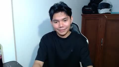 Snapshot of yamati21 chatting on December 2, 2025, 10:27 pm Eian online show from December 2, 2025, 10:27 pm