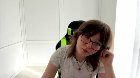 Snapshot of yamihoshii chatting on June 25, 2026, 6:18 am Sofia online show from June 25, 2026, 6:18 am