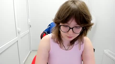 Snapshot of yamihoshii chatting on July 14, 2026, 10:21 am Sofia online show from July 14, 2026, 10:21 am