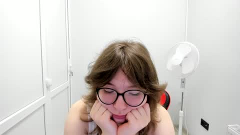 Snapshot of yamihoshii chatting on July 19, 2026, 7:12 am Sofia online show from July 19, 2026, 7:12 am