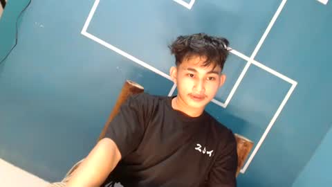 yammy_boyasian online show from July 24, 2026, 1:14 am