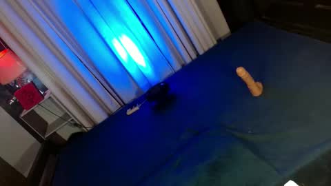 REYAN online show from March 11, 2025, 4:32 am