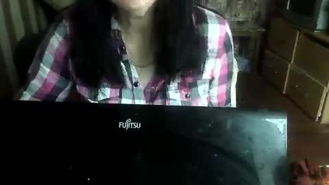 yanafiesta online show from November 6, 2025, 9:21 am