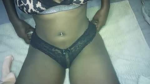 yanalove online show from April 19, 2026, 2:00 am