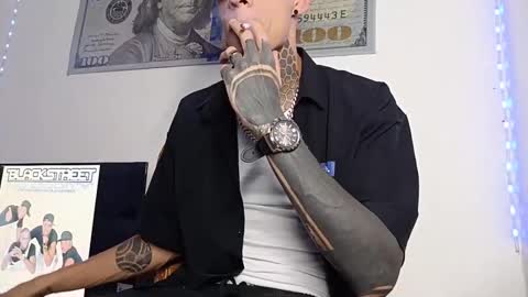 Snapshot of yanfranko420 chatting on March 24, 2026, 5:45 am Yan online show from March 24, 2026, 5:45 am