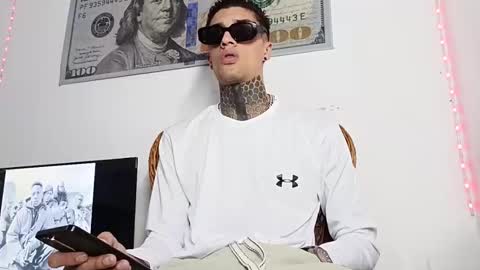 Snapshot of yanfranko420 chatting on March 25, 2026, 7:03 am Yan online show from March 25, 2026, 7:03 am