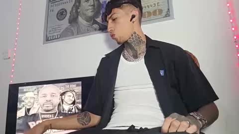 Snapshot of yanfranko420 chatting on April 13, 2026, 12:05 am Yan online show from April 13, 2026, 12:05 am