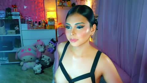 YANG AUDREY LONE online show from July 17, 2026, 1:56 am