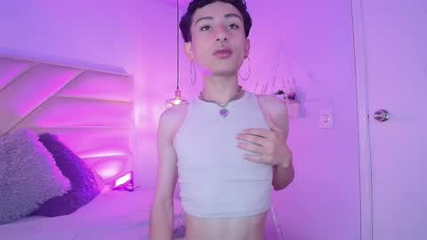 YANG online show from December 17, 2025, 12:00 pm