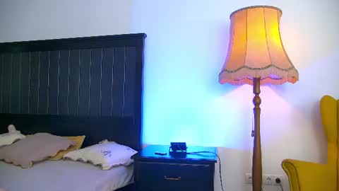 Snapshot of yanira_ass_ chatting on June 15, 2026, 4:04 am yanira_ass_ online show from June 15, 2026, 4:04 am