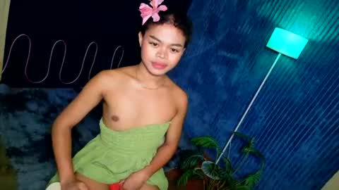 Snapshot of yanna_cassanova chatting on July 9, 2026, 4:49 am yanna_cassanova online show from July 9, 2026, 4:49 am