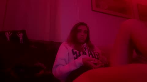 yanyanpixie online show from November 1, 2025, 7:43 am