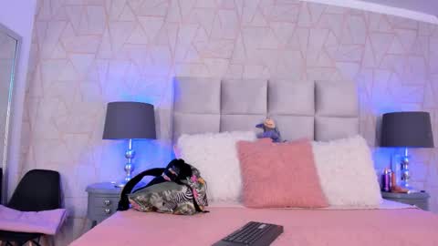 Yara Bliss  online show from March 14, 2026, 12:17 am