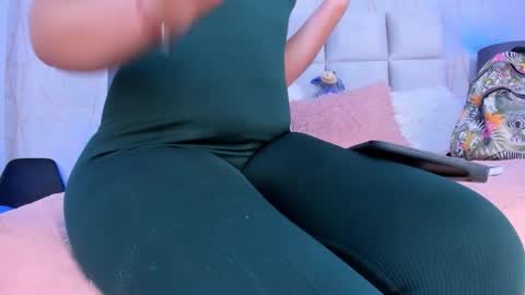 Yara Bliss  online show from March 15, 2026, 8:37 pm