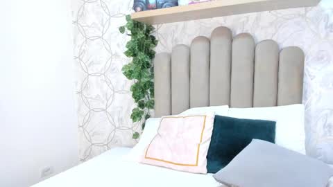 Snapshot of yaraamada chatting on October 31, 2025, 7:59 pm Yara online show from October 31, 2025, 7:59 pm