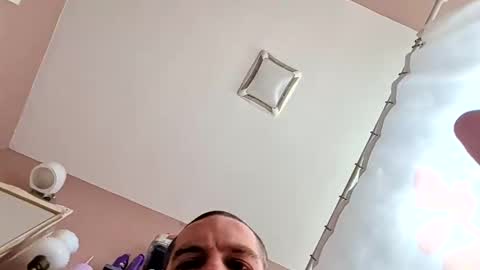 yashcdklyytx online show from January 5, 2026, 6:00 pm