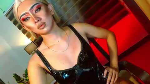 miss yasii online show from March 14, 2026, 5:51 pm