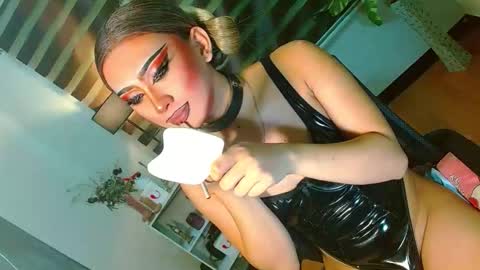 miss yasii online show from April 27, 2026, 3:32 pm