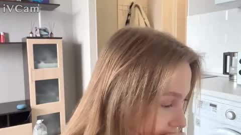 Snapshot of yasminalouf chatting on February 26, 2026, 1:10 pm yasmina online show from February 26, 2026, 1:10 pm