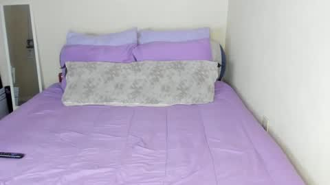 Snapshot of yasminayazzie chatting on December 7, 2024, 2:09 am Yasmina online show from December 7, 2024, 2:09 am