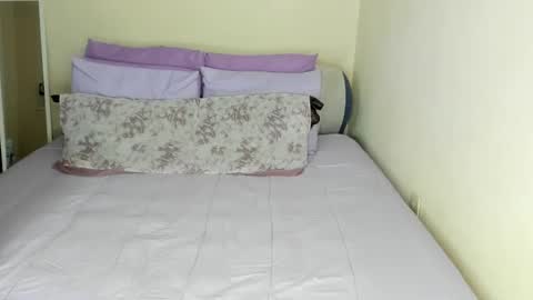 Snapshot of yasminayazzie chatting on December 17, 2024, 1:50 am Yasmina online show from December 17, 2024, 1:50 am