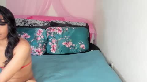 Snapshot of yasminayazzie chatting on February 28, 2025, 3:15 am Yasmina online show from February 28, 2025, 3:15 am