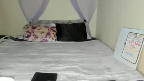 Snapshot of yasminayazzie chatting on September 13, 2025, 7:02 pm Yasmina online show from September 13, 2025, 7:02 pm