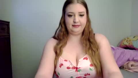 yasmindoll98 online show from February 12, 2026, 2:06 am
