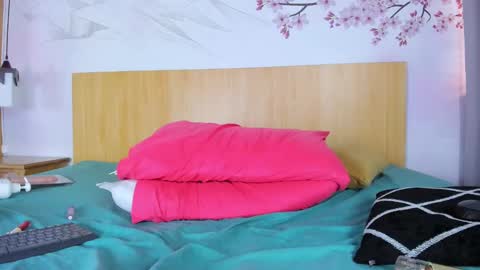 Snapshot of yasminn_scott chatting on January 28, 2025, 3:25 pm Yasminn Scott online show from January 28, 2025, 3:25 pm