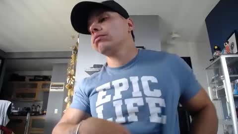 Snapshot of yatho_ chatting on December 6, 2024, 3:22 pm yahto online show from December 6, 2024, 3:22 pm